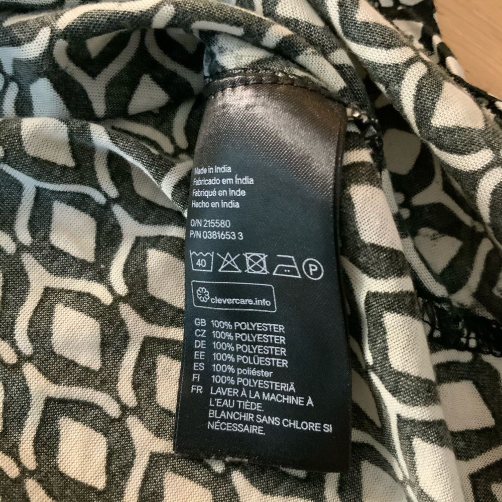 H&M Geometric Black and White Tank Top Size L - Picture 4 of 6